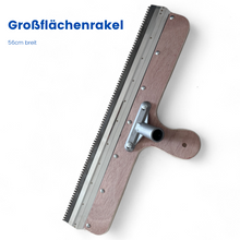 großflächenrakel für bodenbeschichtung, flächenrakel 560mm, stehrakel mit zahnung, spachtelrakel für ausgleichsmasse, rakel für epoxidharz, rakel mit r2 zahnung, bodenrakel für spachtelmasse, profi flächenrakel mit stiel, rakelwerkzeug für bodenleger, großflächenrakel